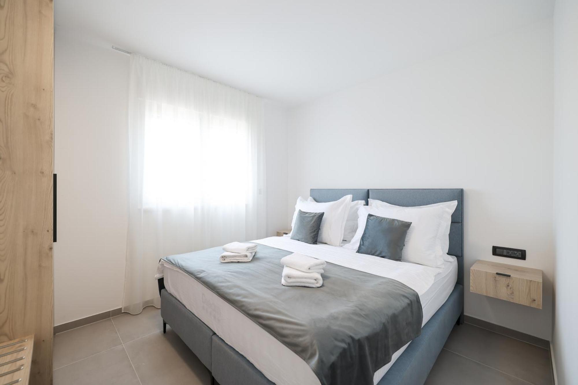 Deluxe Apartments Privlaka On The Sand Extérieur photo